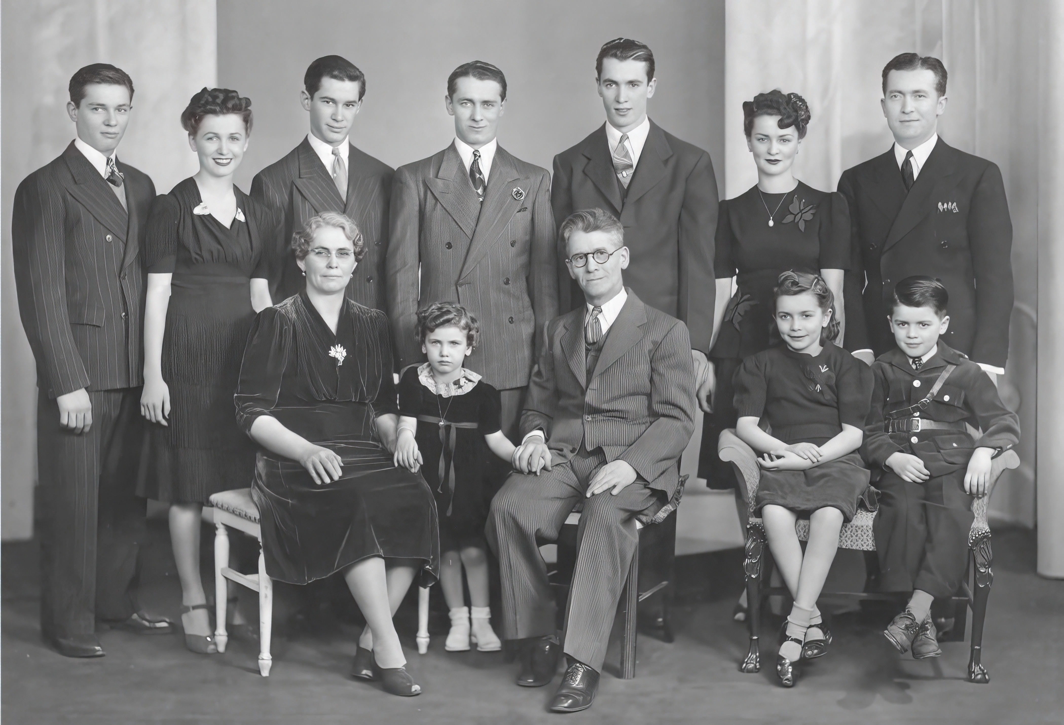 black and white photo of family from 1943